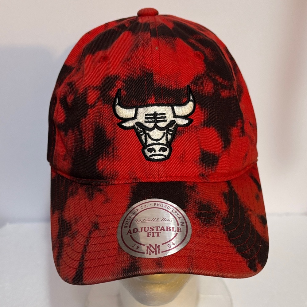Chicago Bulls NBA baseball Red and Black Adjustable Hat NWT OSFM
